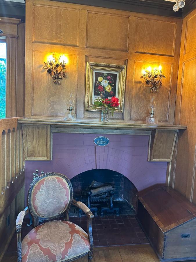 Prior Castle Bed & Breakfast